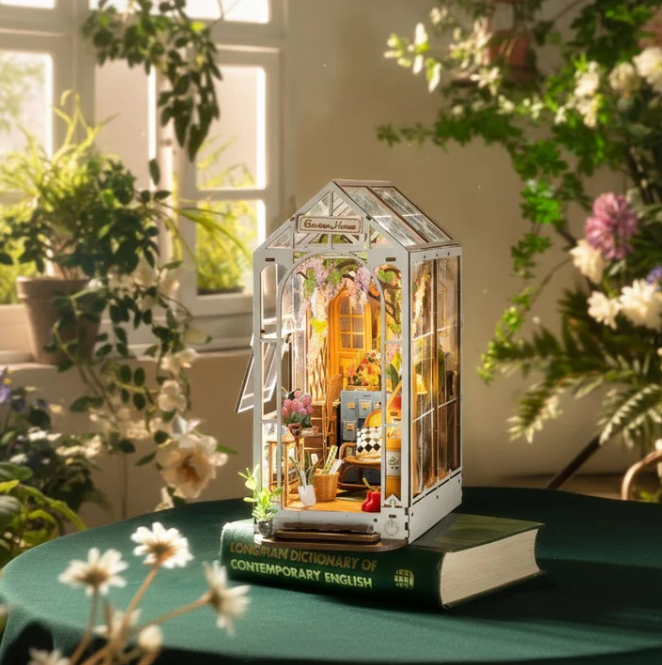 Book Nook Kit Garden House